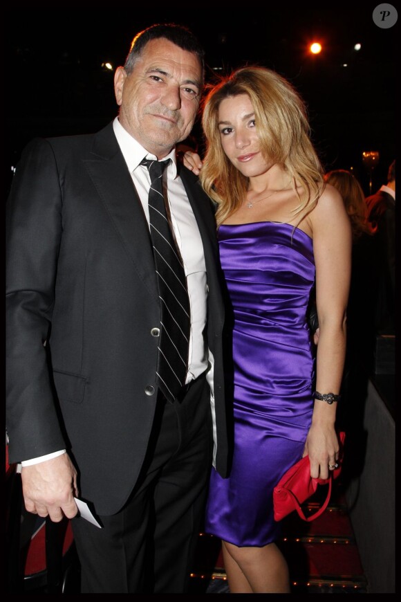 Jean-Marie Bigard et sa femme Lola Marois à Paris le 6 février 2012.