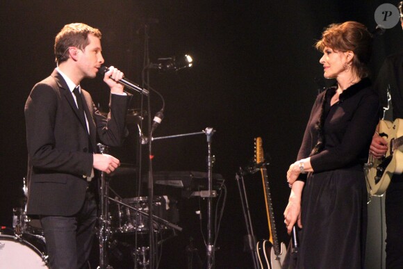 Exclusif - Alex Beaupain et Fanny Ardant au concert d'Alex Beaupain au Casino de Paris, le 17 décembre 2013.