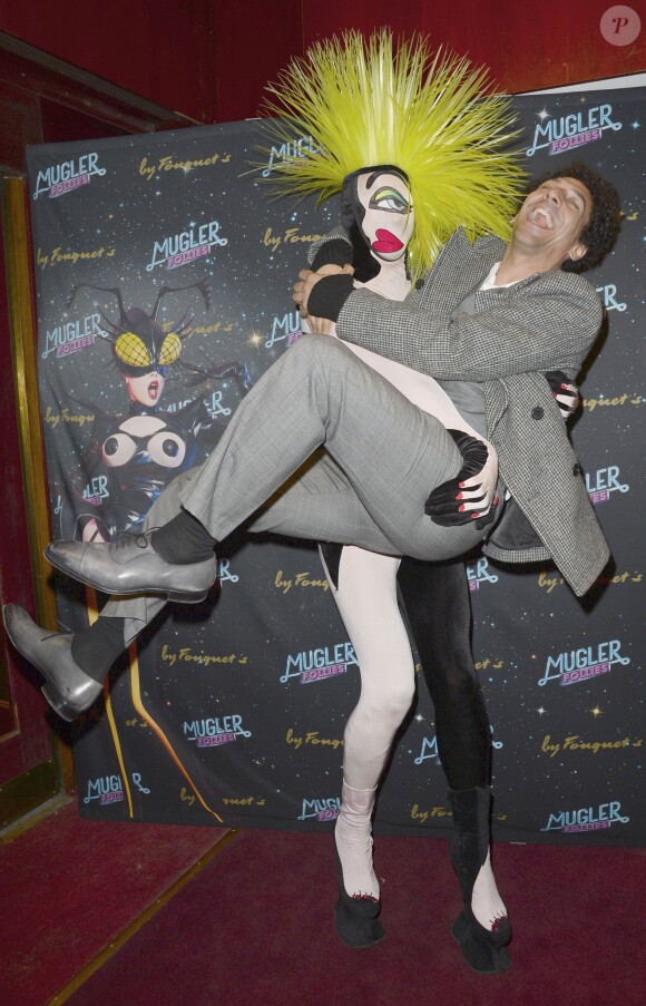 Tomer Sisley lors de la 2e représentation du show de Thierry Mugler "Mugler Folies" au Théâtre Comédia, le 19 décembre 2013.