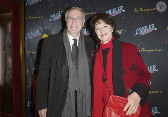 Anny Duperey et Bernard Le Coq lors de la 2e représentation du show de Thierry Mugler "Mugler Follies" au Théâtre Comédia de Paris, le 19 décembre 2013.