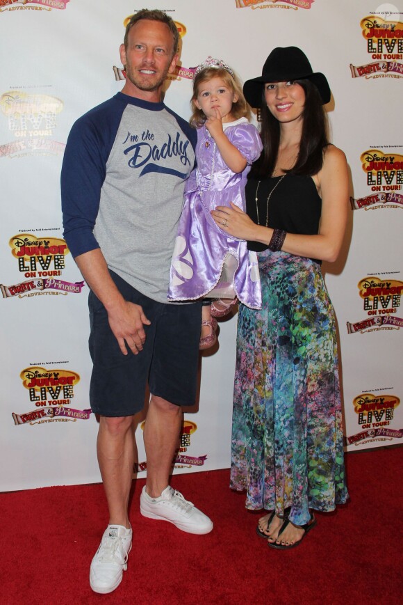 Ian Ziering, sa femme Erin et leur fille Mia à l'événement "Disney Junior Live On Tour Pirate & Princess Adventure" à Los Angeles, le 29 septembre 2013.