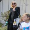 Gwen Stefani, enceinte, et ses fils Kingston et Zuma passent la journée chez des amis à Los Angeles, le 21 decembre 2013