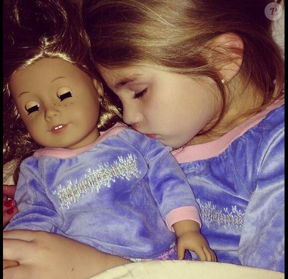Maddie, la nièce de Britney Spears, a reçu son double en poupée pour Noël.
