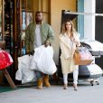 Kanye West et Kim Kardashian quittent la boutique Sports Limited dans le quartier de Woodland Hills à Los Angeles. Le 26 décembre 2013.