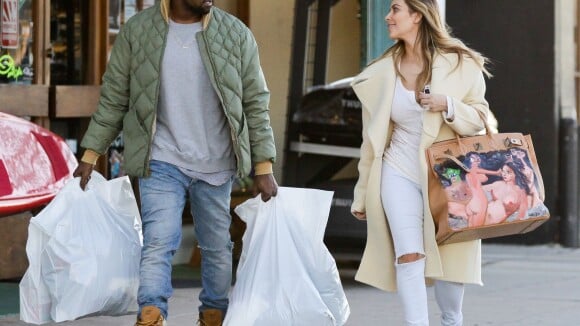 Kim Kardashian : Son fiancé Kanye West lui offre une oeuvre d'art pour Noël