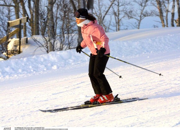 Victoria de Suède skiant en Suède en 2002