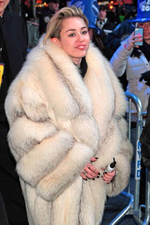 Miley Cyrus a donné un show à Times Square, New York, pour la nouvelle année, le 31 décembre 2013.
