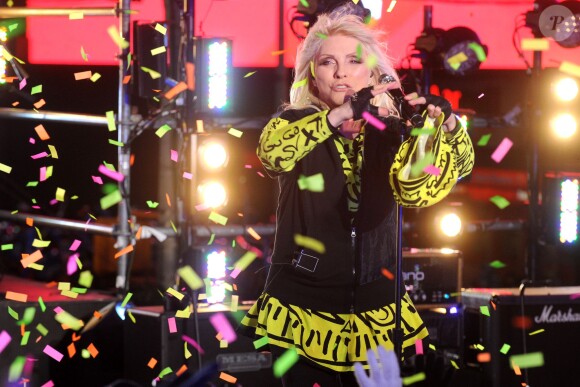 Debbie Harry du groupe Blondie lors du show donné à Times Square, New York, pour la nouvelle année, le 31 décembre 2013.