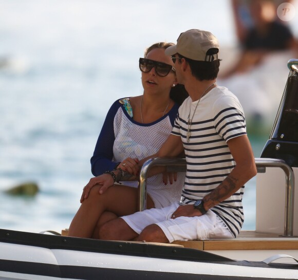 Marc Anthony et sa compagne Chloe Green en vacances à la Barbade le 31 décembre 2013.