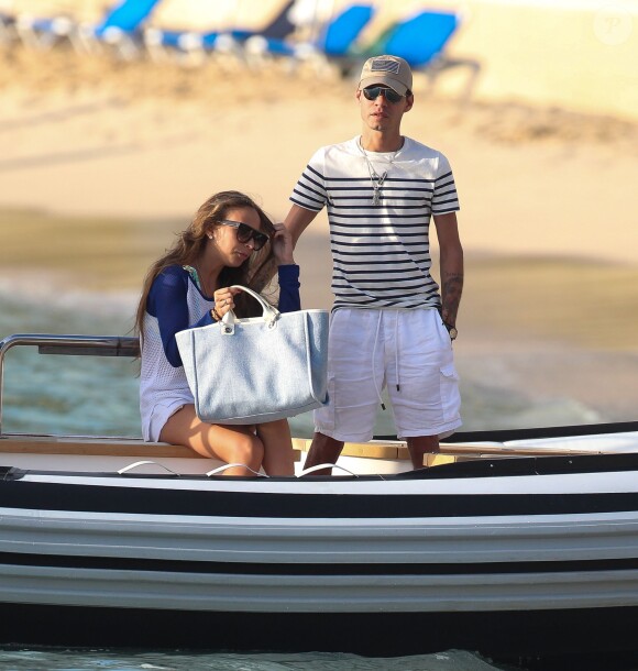 Marc Anthony et sa compagne Chloe Green en vacances à la Barbade le 31 décembre 2013.