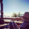 Jessica Alba, apaisée à Cabo San Lucas, profite de ses vacances.