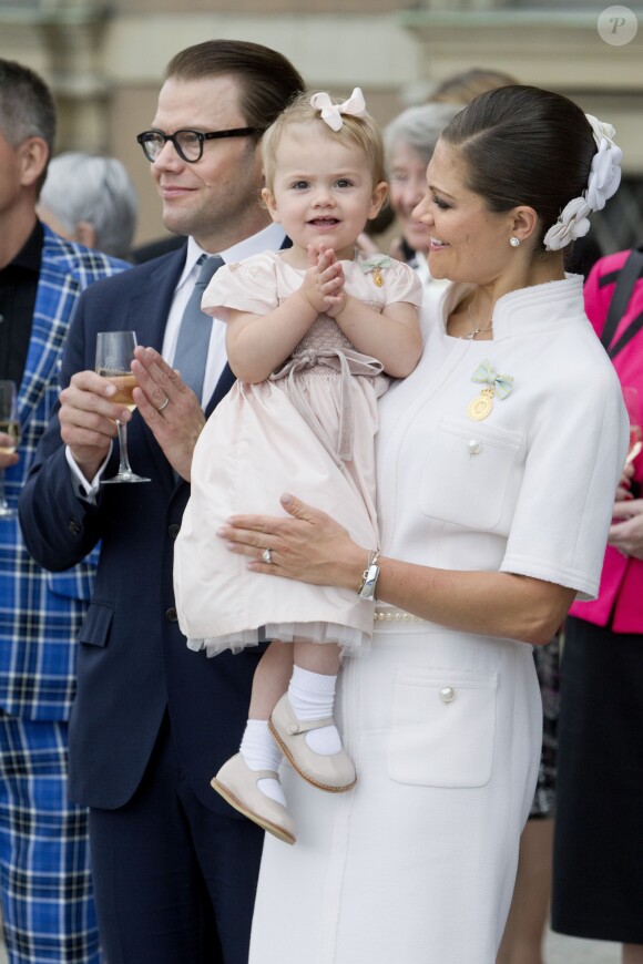 La princesse Victoria, le prince Daniel et la princesse Estelle à Stockholm pour le jubilé du roi Carl XVI Gustaf le 15 septembre 2013