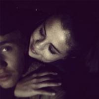 Justin Bieber et Selena Gomez, à nouveau en couple ? La photo qui sème le doute