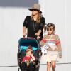 Jessica Alba et ses filles Honor et Haven quittent le M Café à Beverly Hills. Le 5 janvier 2014.