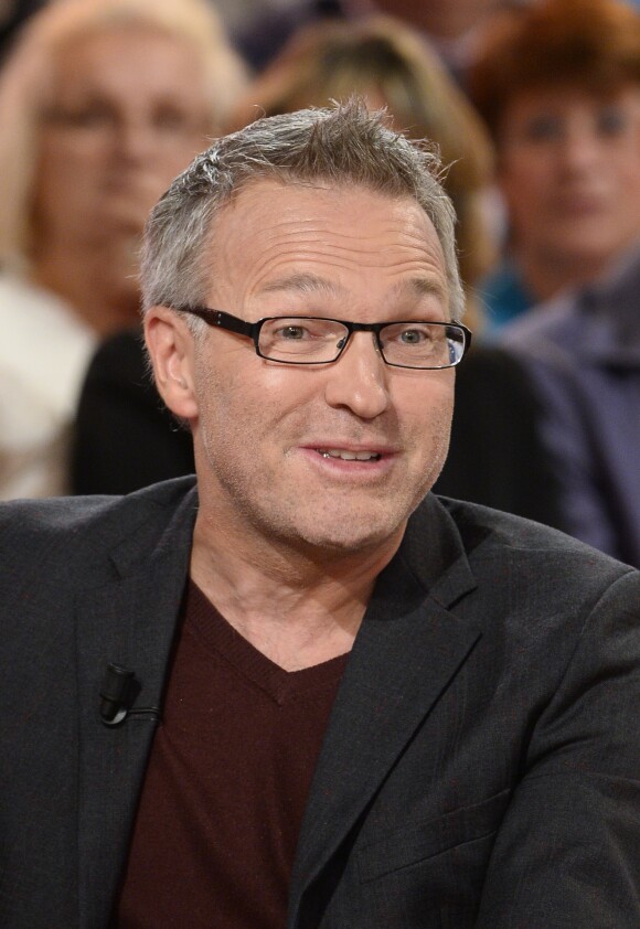 Laurent Ruquier dans l'émission Vivement dimanche à Paris le 6 novembre 2013.
