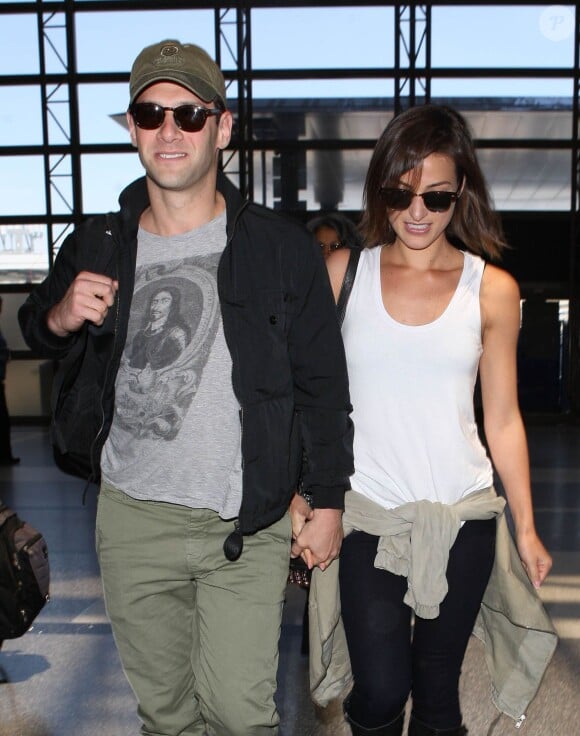Justin Bartha et sa fiancée Lia Smith à Los Angeles, le 21 mai 2013.