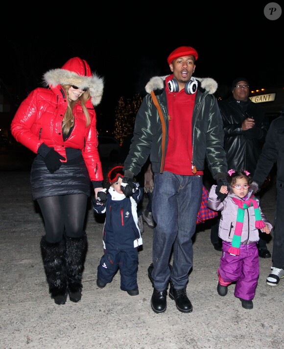 Mariah Carey et Nick Cannon avec leurs enfants à Aspen, le 23 décembre 2013.