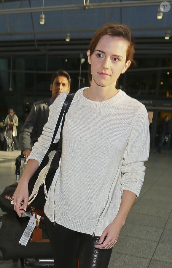Emma Watson à Londres le 30 novembre 2013.