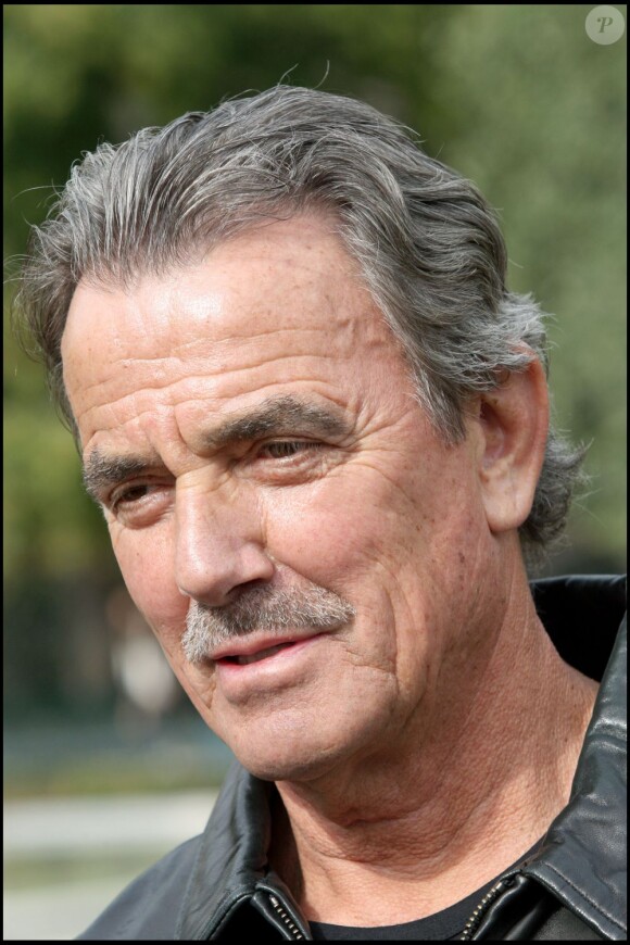 Eric Braeden - Tournage de la série Les feux de l'amour à Paris le 8 août 2010.