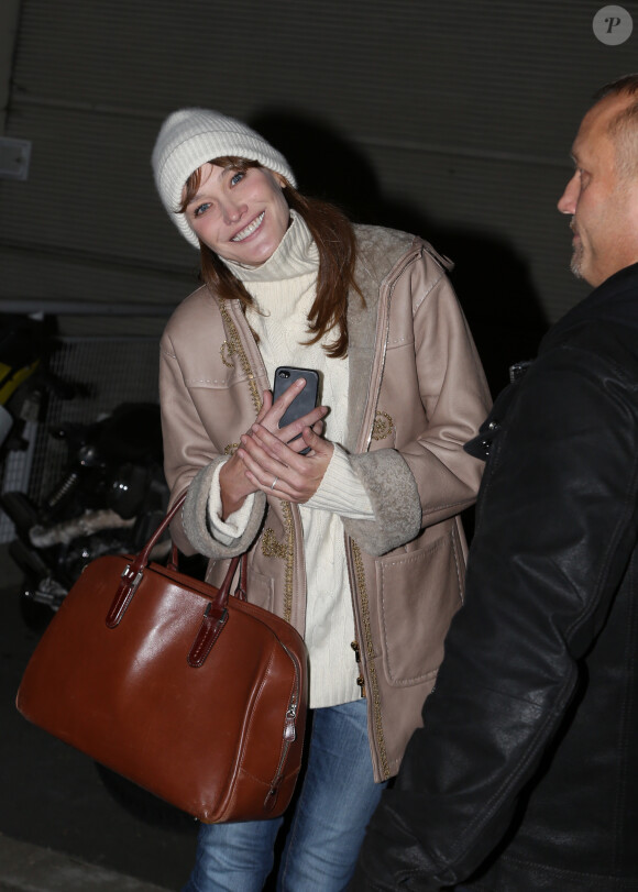 Carla Bruni après son concert à Rueil-Malmaison, le 19 novembre 2013.