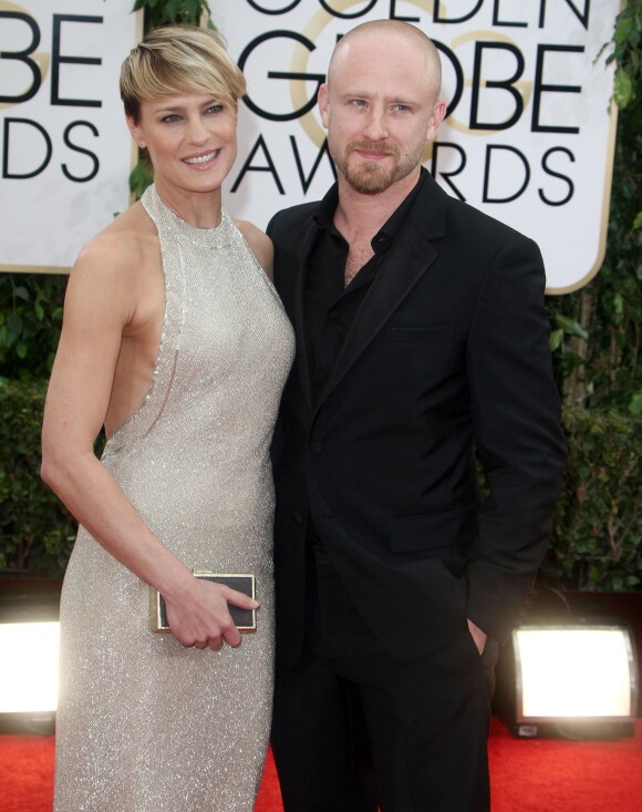 Robin Wright pose avec son fiancé Ben Foster lors des Golden Globes à Los Angeles le 12 janvier 2013