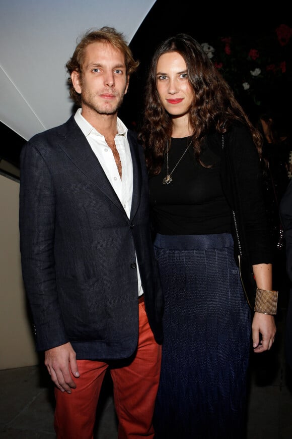 Andrea Casiraghi et Tatiana Santo Domingo lors d'un dîner organisé par la marque Gucci le 28 septembre 2013 à Paris. Le couple, uni civilement depuis le 31 août 2013, célébrera son mariage religieux le 31 janvier 2014 à Gstaad, en Suisse.
