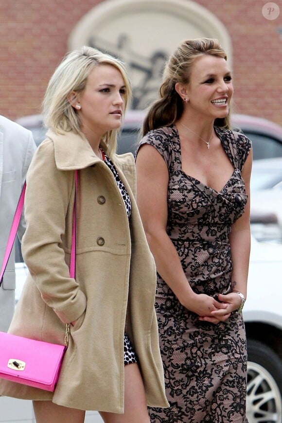 Britney Spears et sa soeur Jamie Lynn Spears à Kentwood, le 31 mars 2013.