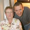EXCLUSIF - Dany Boon et sa maman Danièle à Paris le 1er janvier 2010.