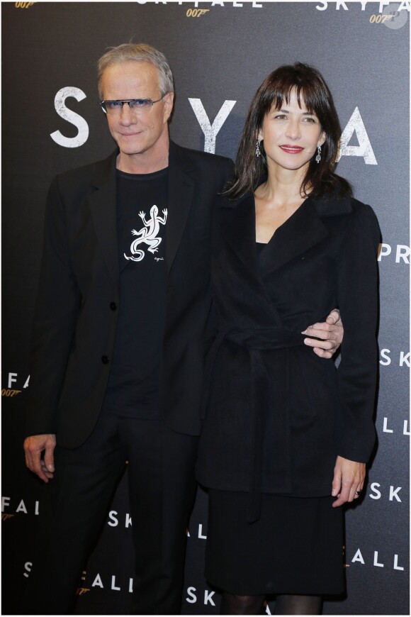 Christopher Lambert et Sophie Marceau lors de l'avant-première du film Skyfall à Paris le 24 octobre 2012