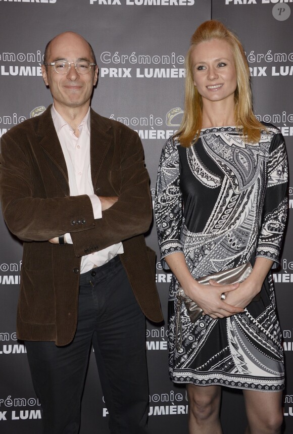 Bernard Werber et la comédienne Sabine Crossen lors de la 19e cérémonie des Prix Lumières à l'Espace Pierre Cardin, Paris, le 20 janvier 2014.