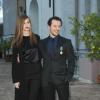Stefano Accorsi pose officiellement avec sa compagne Bianca Vitali, 22 ans, lors de la remise des insignes de chevalier de l'ordre des Arts et des Lettres à l'ambassade de France à Rome, le 21 janvier 2014.