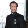 Stefano Accorsi a reçu les insignes de chevalier de l'ordre des Arts et des Lettres à l'ambassade de France à Rome, le 21 janvier 2014.