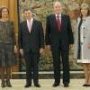 Le roi Juan Carlos Ier d'Espagne et la reine Sofia recevaient le 22 janvier 2014 au palais de la Zarzuela, à Madrid, le président colombien Juan Manuel Santos et son épouse.