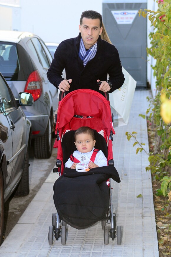 Pedro Rodriguez et son fils Bryan Rodriguez à l'anniversaire de Milan, le bébé de la chanteuse Shakira et de Gerard Piqué, à Barcelone le 23 janvier 2014
