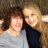 Carles Puyol (FC Barcelone) et Vanesa Lorenzo parents d'une petite Manuela !