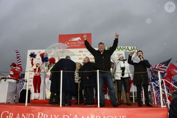 La joie de l'entraîneur, Stefan Hultman lors du 93e Grand Prix d'Amérique à l'Hippodrome de Vincennes, le 26 janvier 2014