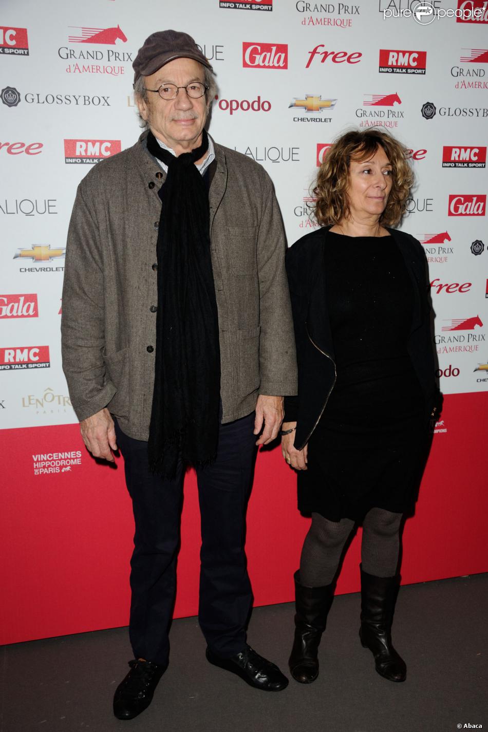 Patrick Chesnais et son épouse lors du 93e Grand Prix d&#039;Amérique à l&#039;Hippodrome de Vincennes, le 26 janvier 2014