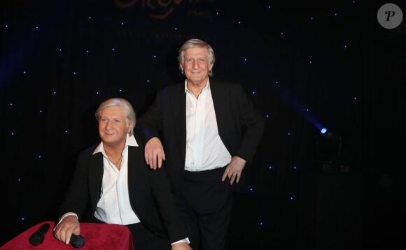 Patrick Sébastien inaugure son double de cire au Musée Grévin à Paris le 29 janvier 2014.