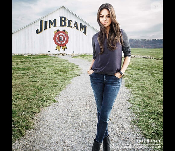 Mila Kunis, ambassadrice de la marque de bourbon Jim Beam.