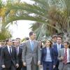 Le prince Felipe et la princesse Letizia d'Espagne inauguraient le 28 janvier 2014 la palmeraie de Ténérife, dans les îles Canaries.