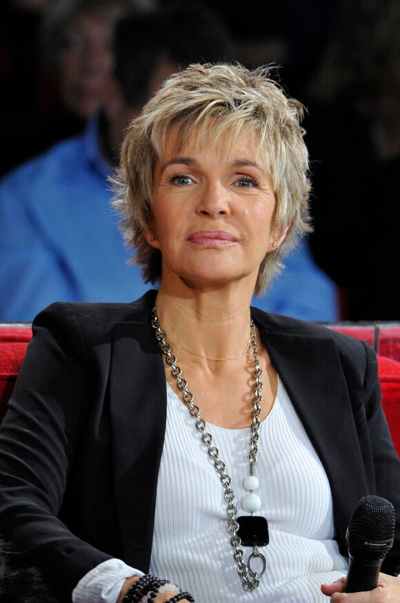 Véronique Jannot - Enregistrement de l'émission 'Vivement Dimanche' à Paris le 10 octobre 2012.