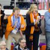 Le roi Willem-Alexander des Pays-Bas et la reine Maxima, le 8 février 2014 aux JO de Sotchi, ont pu admirer l'exploit des patineurs néerlandais, qui sont montés à trois sur le podium du 5000 mètres remporté par Sven Kramer.