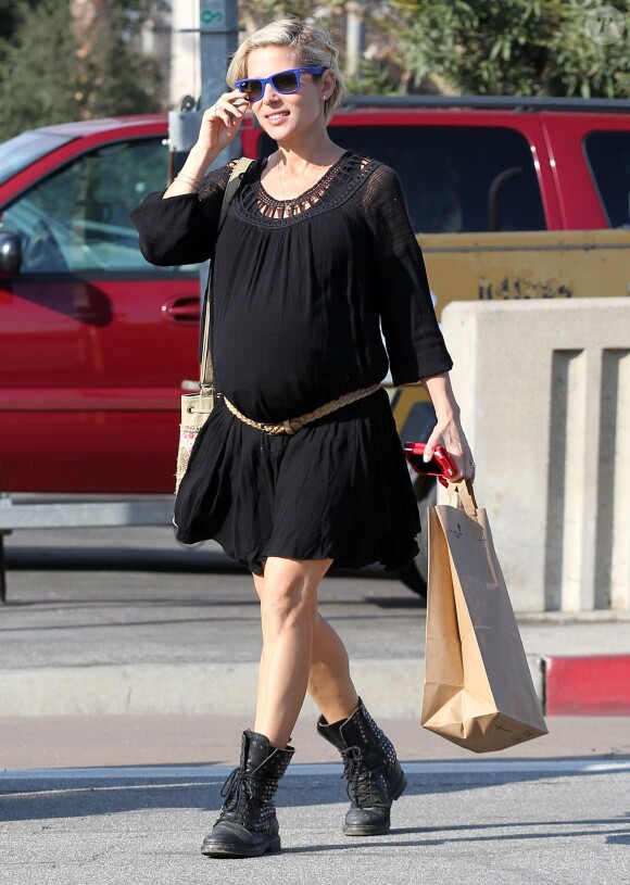Exclusif - Elsa Pataky (enceinte) à Pasadena, le 9 février 2014.