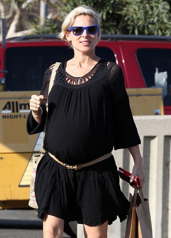 Exclusif - Elsa Pataky (enceinte) va faire des courses à Pasadena, le 9 février 2014.