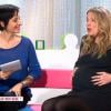 L'animatrice Agathe Lecaron, enceinte de sept mois sur le plateau des "Maternelles", sur France 5. Mercredi 12 février 2014.