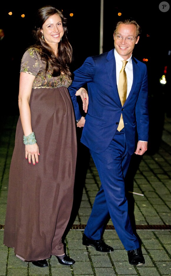 Le prince Jaime de Bourbon-Parme et son épouse la princesse Viktoria, enceinte et presque à terme, le 1er février 2014 à Rotterdam pour le gala célébrant le règne de la princesse Beatrix des Pays-Bas.