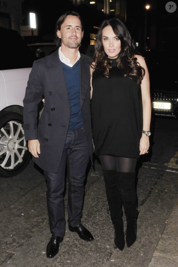 Tamara Ecclestone enceinte et son mari Jay Rutland quittent un restaurant à Londres le 13 février 2014.
