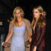 Poppy et sa soeur Cara Delevingne à la sortie de la soirée des Pre-Bafta à Londres, le 14 février 2014.