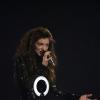 Lorde reçoit son prix d'artiste féminin international de l'année lors des Brit Awards 2014. Londres, le 19 février 2014.