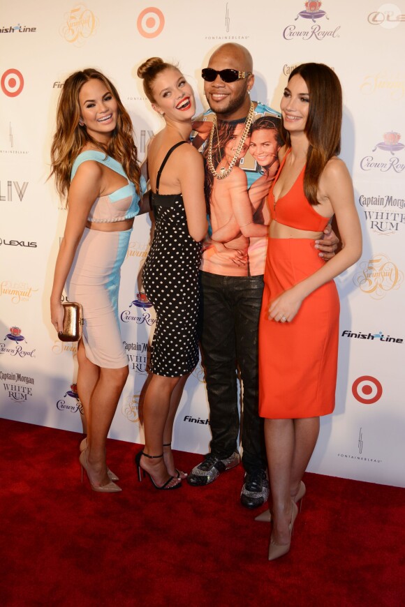 Chrissy Teigen, Nina Agdal, Flo Rida et Lily Aldridge assistent à la soirée Club SI de Sports Illustrated Swimsuit au LIV. Miami, le 19 février 2014.